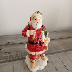 Vintage 1992 International Santa Claus Collectible Santa With Box